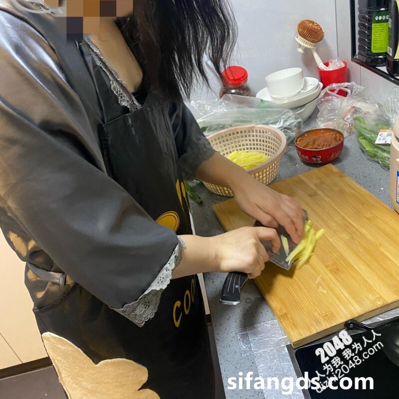 姐弟乱伦 外站大神乱伦姐姐-酒后真实强上亲姐姐&nbsp;&nbsp;操完后哭的很伤心