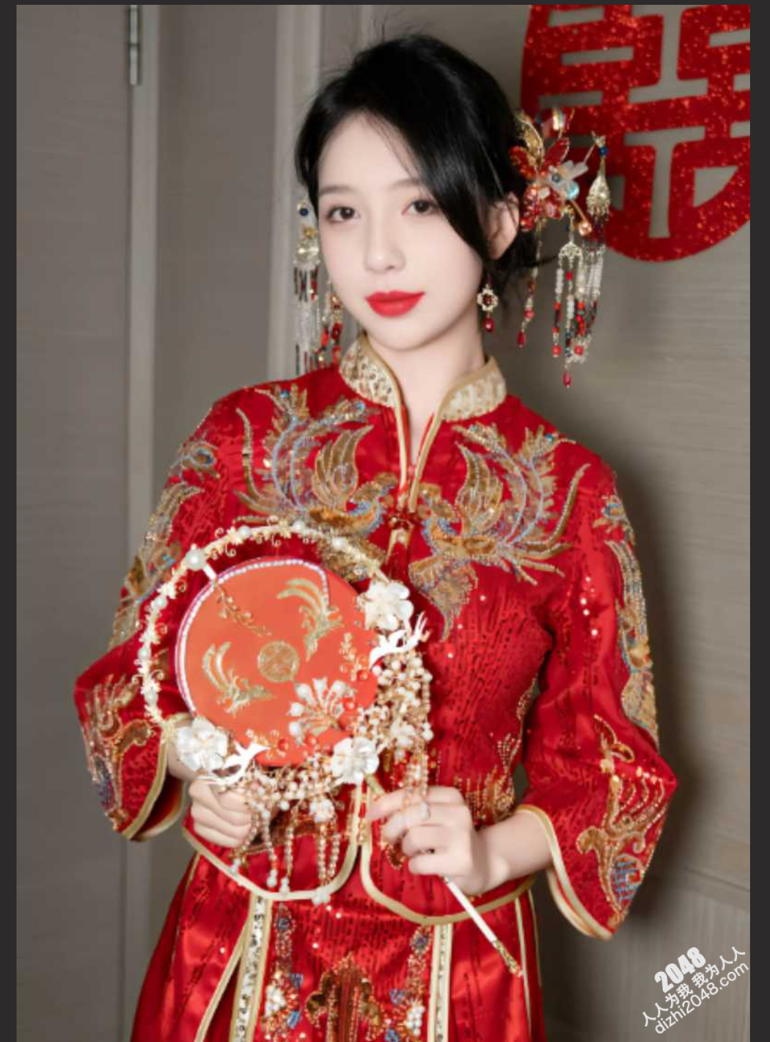 中式恐怖之大型冥婚现场!山西运城某乡村 活生生的新娘子跪拜死人老公 还要洞房