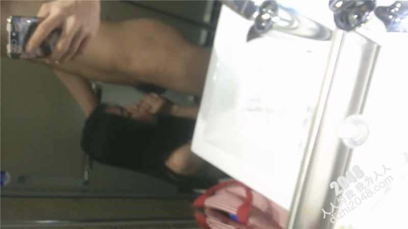 大神酒店约炮美女同事偷偷尝试插她的屁眼有点不情愿完美露脸