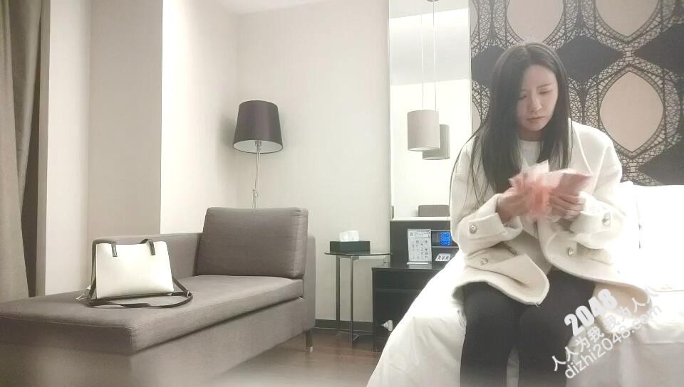 12-27用利抽插 约啪长腿黑丝女神,一直喊“爸爸,快操我” 绝对极品