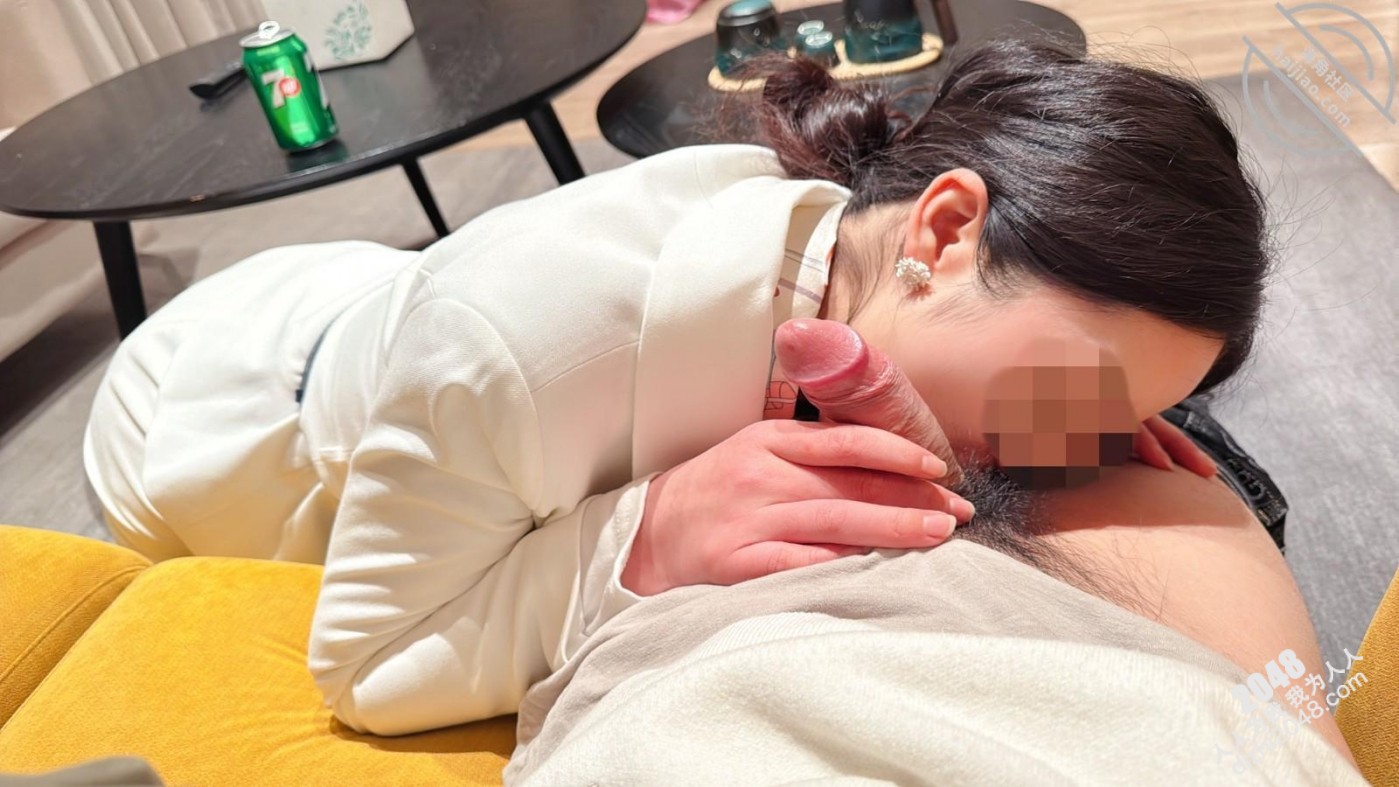 乱伦大神【会喷水的亲姐姐】钻石贴女神节接姐姐下班人前穿正装纯御姐人后被爆菊内射像母狗