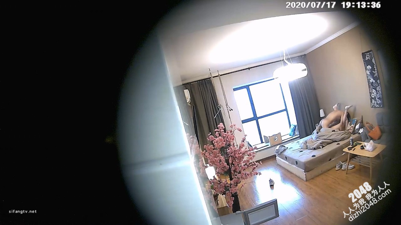 :7-17经典酒店偷拍 学生情侣开房,长腿高挑女神被男友持续干三炮,情意绵绵