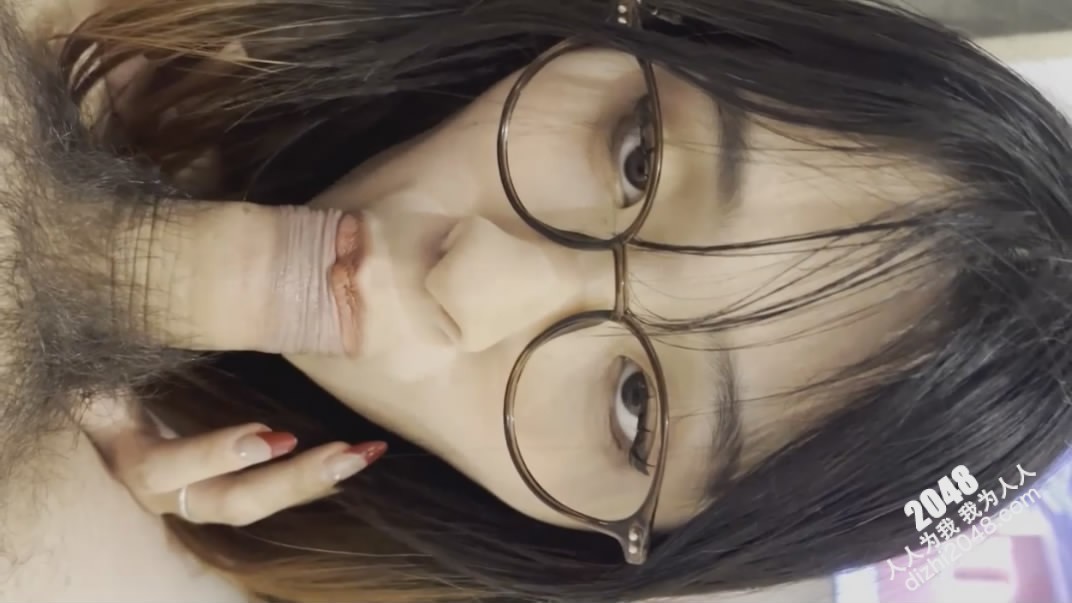 泡良大神小牛哥约炮肥嘟嘟可爱的眼镜学妹骑屌的技术还挺在行的[MP4/540MB]