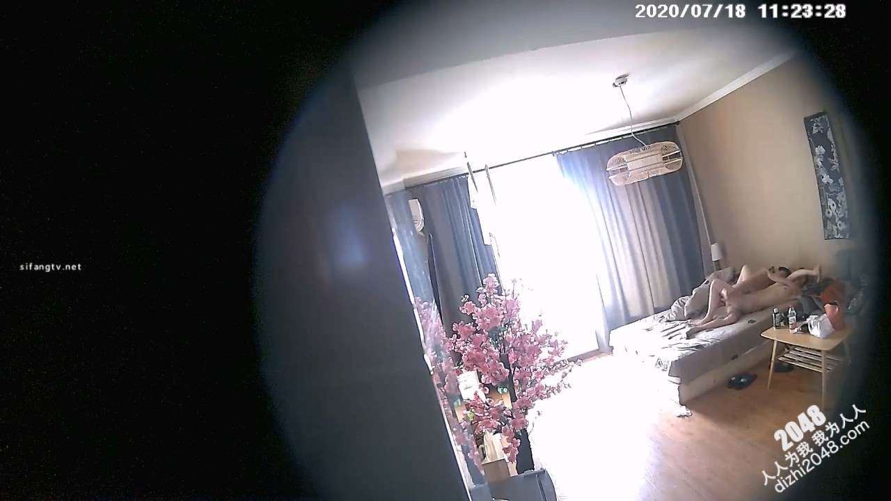:7-17经典酒店偷拍 学生情侣开房,长腿高挑女神被男友持续干三炮,情意绵绵