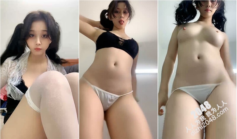 双马尾卷发邻家姐姐诱惑开秀,文静外表下有颗不安臊动的内心,小茓还挺粉